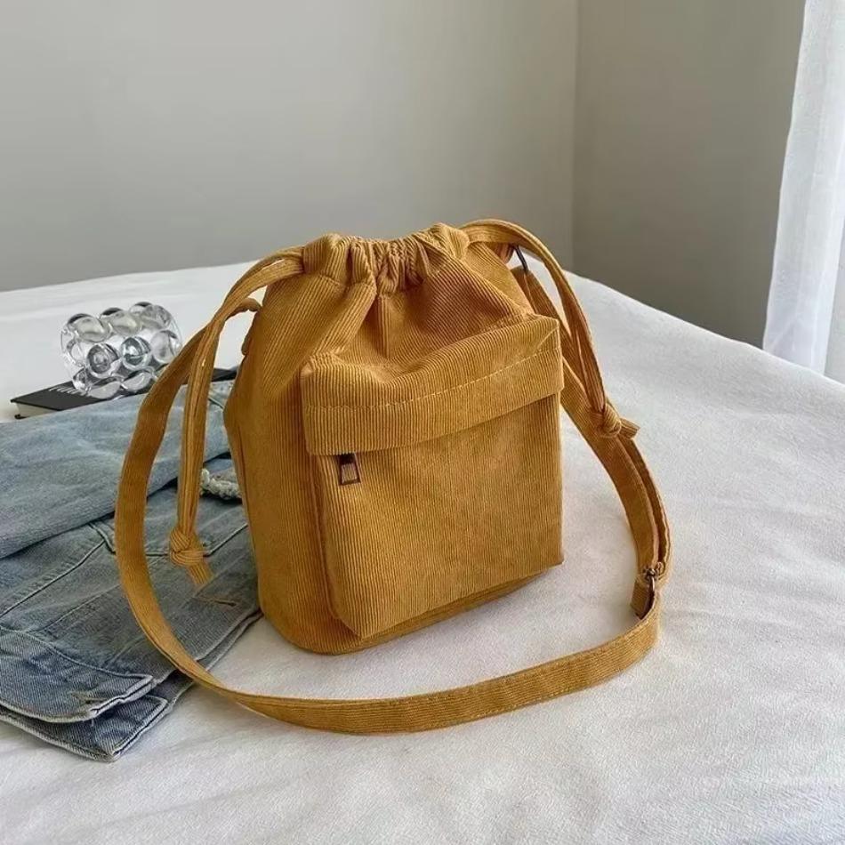 1Pcs New Corduroy Drawstring Drawstring Bag for Women Fashionable Retro Versatile Student Crossbody Bag Simple Canvas Bucket Bag
