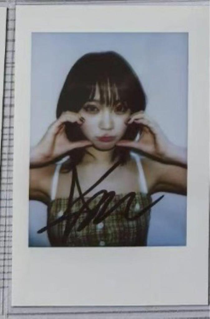 [USED] LESSERAFIM HOT Chaewon China idoustage 2.0 Instax Trading Card
