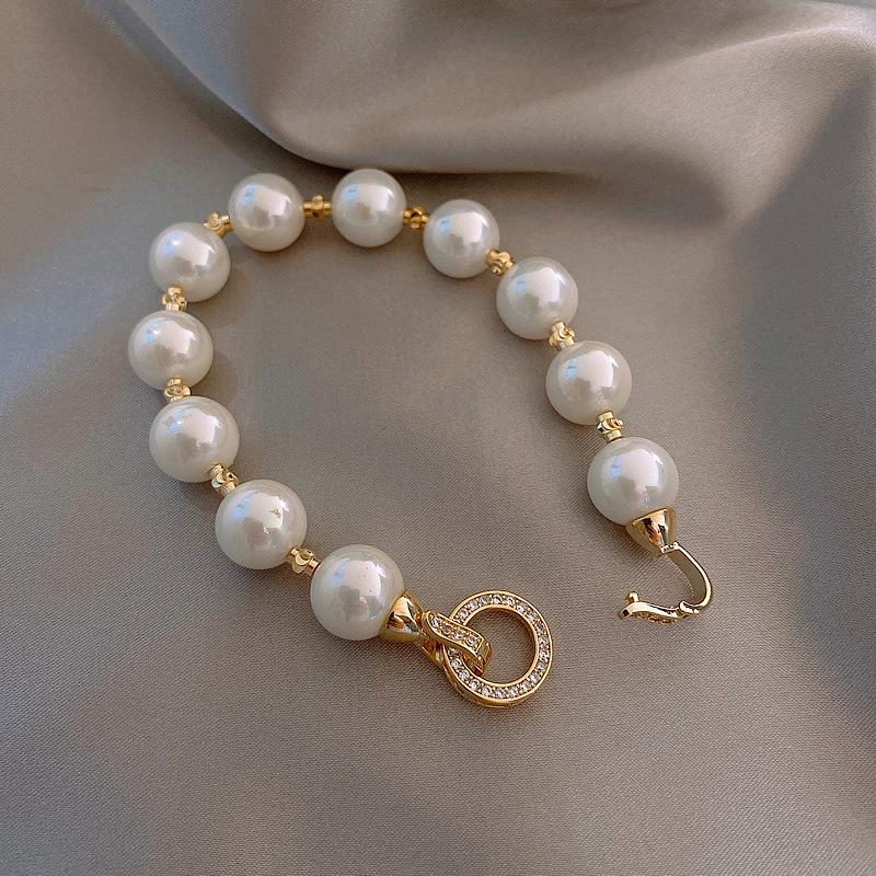 New Arrival Retro Light Luxury Elegant Zircon Circle Pearl Bracelet for Women Fashion Sweet Crystal Jewelry Party Gifts