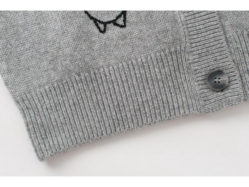 Women’s Hand-Embroidered Cashmere Cardigan Sweater - Crochet Thickened Fashionable Versatile Coat