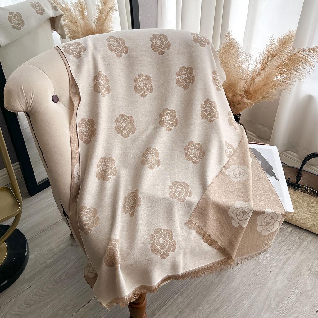 Amazon Popular Advanced Sense Simulation Silk Women'S Sunscreen Scarf Thin Silk Scarf Camellia Gold And Silver Silk Scarf