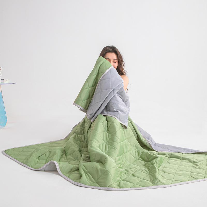 Summer Cool Quilt Cool Feeling Silk Ice Cream Summer Quilt Solid Color Printing Air Conditioning Quilt Household Machine Washable Summer Quilt
