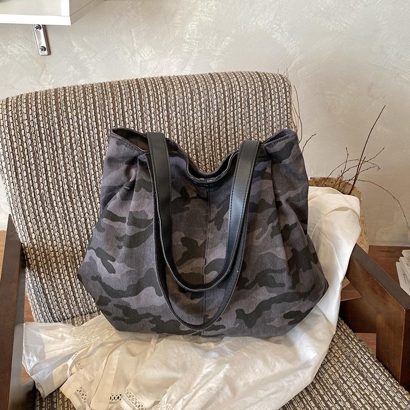 Large-capacity Cool and Unique Handbag, Casual and Laid-back Style, Single Shoulder Bag, Shopping Bag