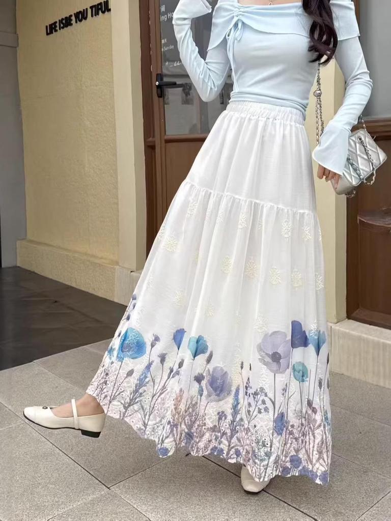 Women's Winter Embroidered High-Waist A-line Skirt with Hollow Print