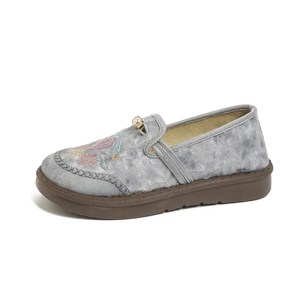 Retro Women's Shoes with Soft Soles, Lightweight and Comfortable, Ideal for Lazy Days.