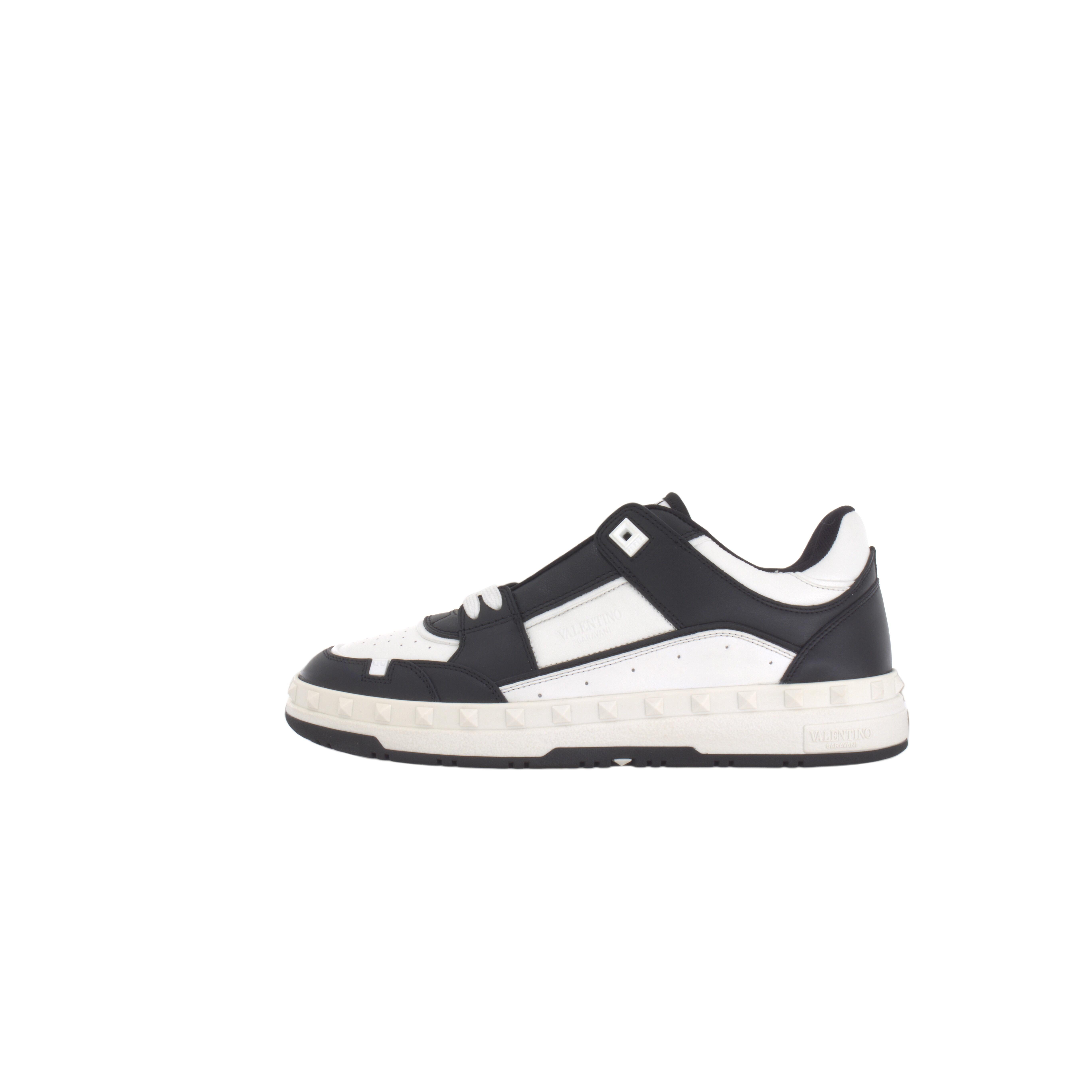 Valentino Men`s 4Y2S0H43RDG0NI EU 40 white