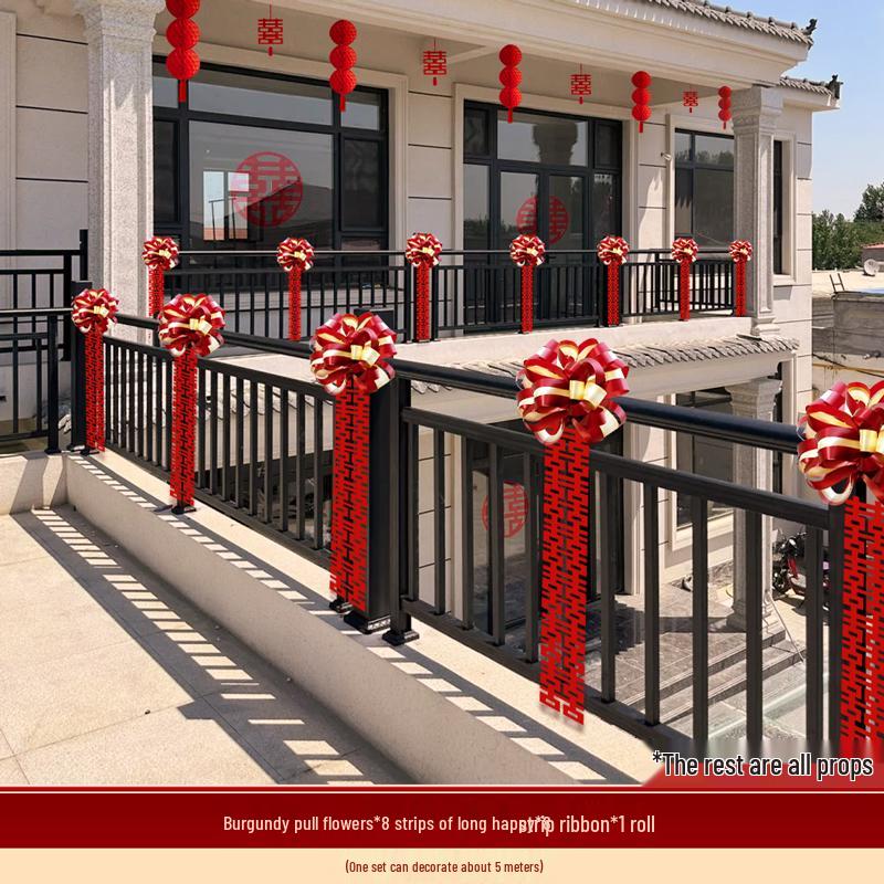 Ländliche Hochzeit Innenhof Balkon Zaun & Treppengeländer Girlanden Fahnen Dekor