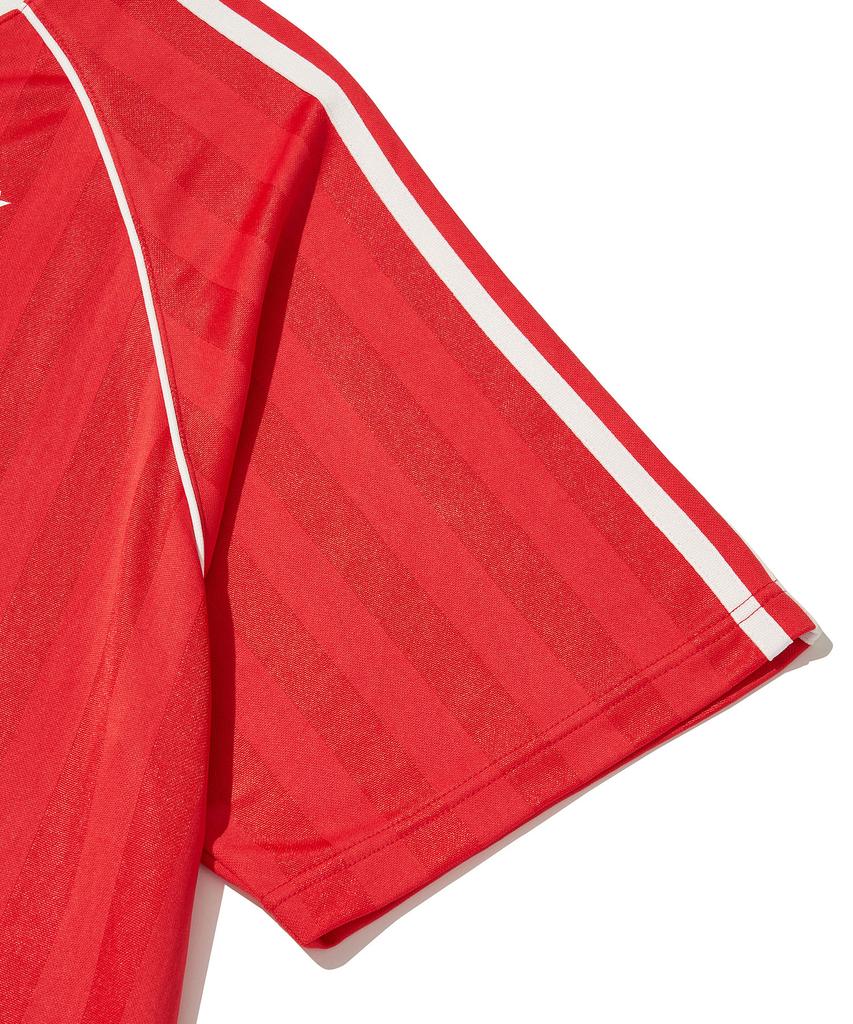 URBANDTYPE Retro Striped Soccer Jersey T-Shirt_Red