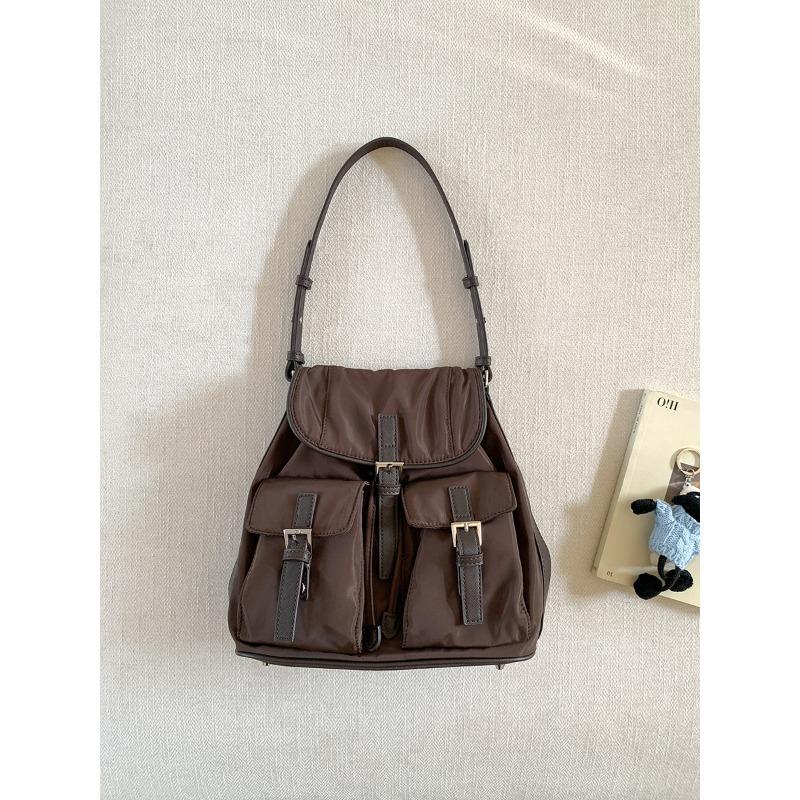 

New casual bucket bag multi-pocket handbag large capacity nylon flip women s shoulder bag кофейный