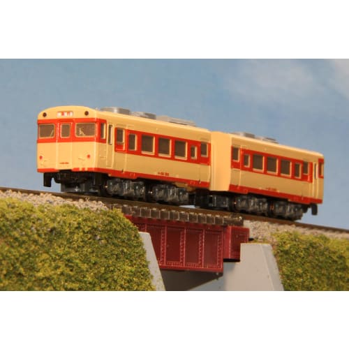 Rokuhan Z Gauge Z Shorty Kiha 58 JNR Express Color ST010-1 Diesel Train Model