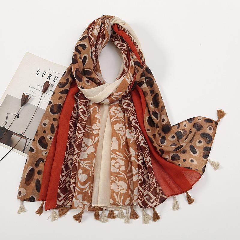 Spring and Autumn New Bali Yarn Tassel Retro Printed Geometric Scarf Versatile Fashion Travel Sunscreen Shawl Silk Scarf Women