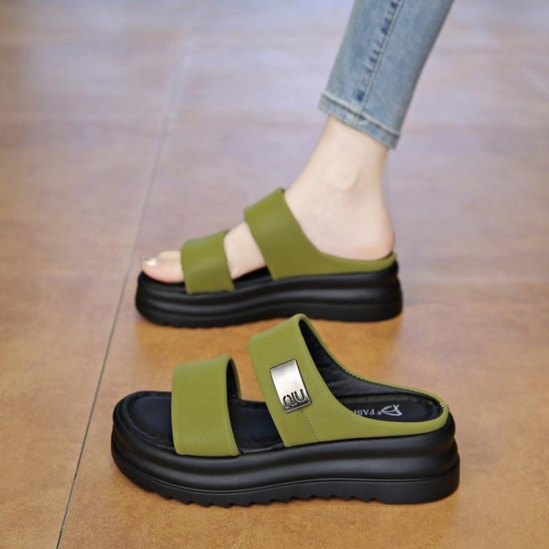 Fashion Fashion with thick soles wearing sheepskin women's slippers 2025 summer new leather slippers women's platform shoes