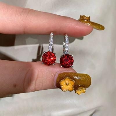 Fashion Diamond Inlay Ruby Earrings For Women Light Luxury Dazzling Vintage Exquisite Earings Buckle Banquet Jewelry