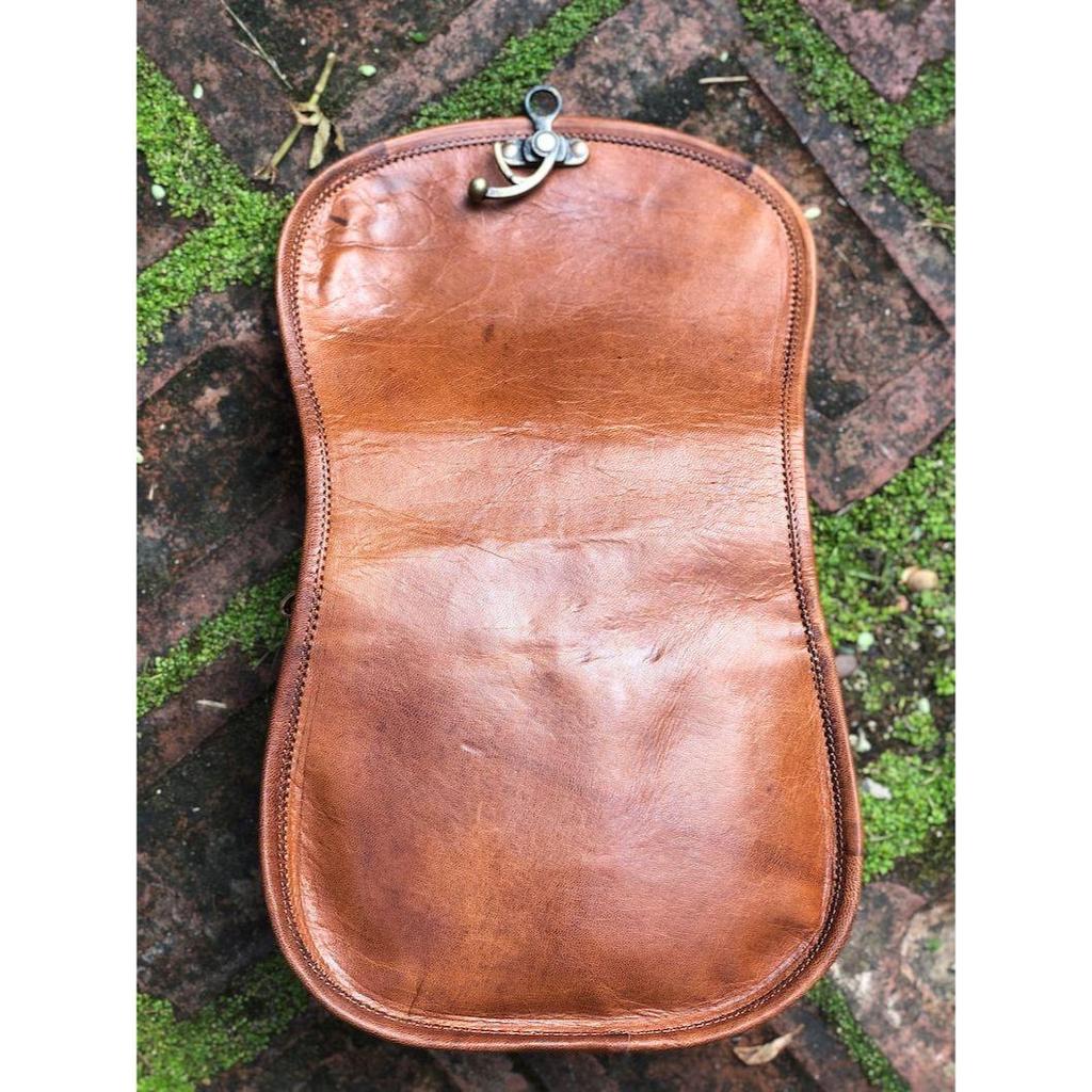 Small Leather Saddle Bag, Plain Front Leather Saddle Bag, Traditional Saddle Bag, Retro Brown Leather Purse, Fairtrade Leather Bag, EDC