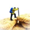 Realistic Hiking People Figure Model 1:64 Scale Hand Painted Miniature Figures for Dioramas Props,Photography Collectors