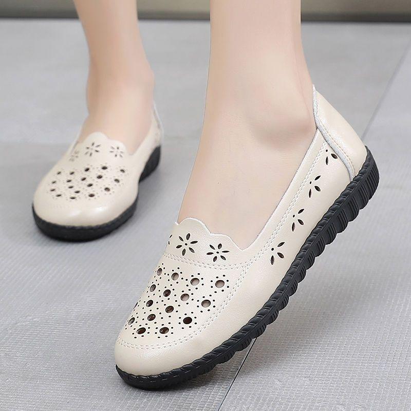 Summer New Middle-aged and Elderly Leather Shoes Comfortable and Non Slip Sandals Women's Hollow Out Breathable