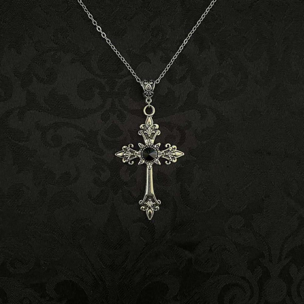 Gothic Victoria Red Crystal Cross Pendant Necklace for Men Women Personality Punk Hallowmas Party Vampire Jewelry Accessories