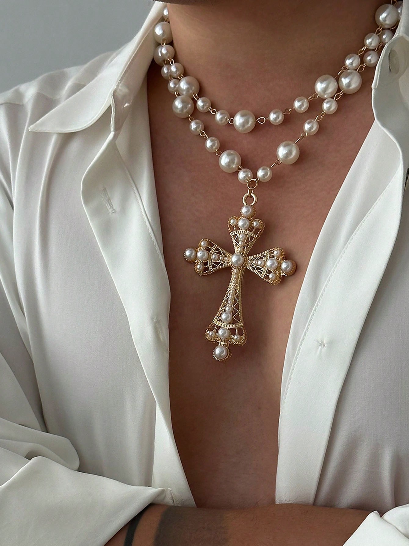 

Мужское модное ожерелье с двухслойной цепочкой, с подвеской в виде креста из меди и искусственного жемчуга, в стиле барокко, подходит для повседневной носки, вечеринок и встреч Pearl Cross Necklace&one-size золотой