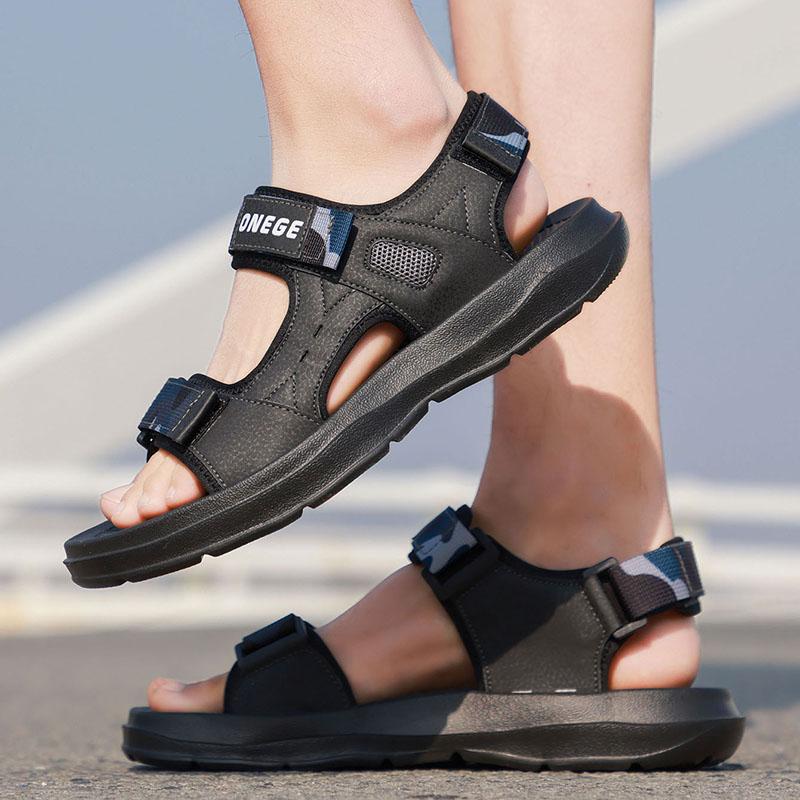 A Pair Of New Summer Men'S Casual Sandals, Men'S Wear-Resistant Sports Casual Shoes, Men'S Thick-Soled Cool Beach Shoes