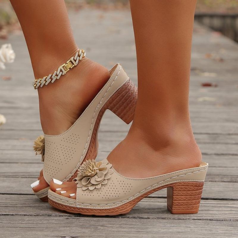 New Women's Shoes Spring and Summer New Thick Heels Beach Slippers Women