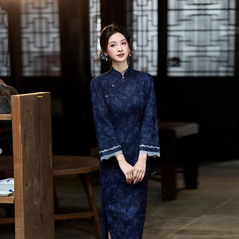 Blue national style new Chinese style improved Suzhou long-sleeved autumn cheongsam 1011 new young women's spring and autumn clothing