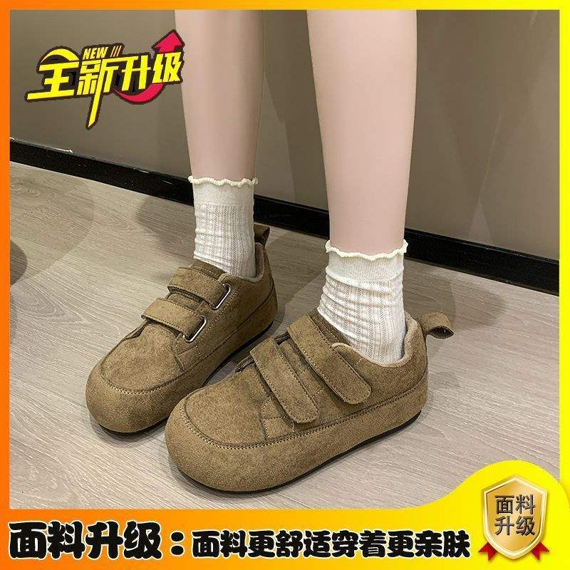 thick-soled velvet board shoes women's bread shoes 2025 winter new versatile Velcro casual sports thermal cotton shoes