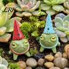 Frog Statue Miniature Figurine, Little with A Party Garden Fairy Accessories Hat, Decorative Resin Ornament for Outdoor Courtyard