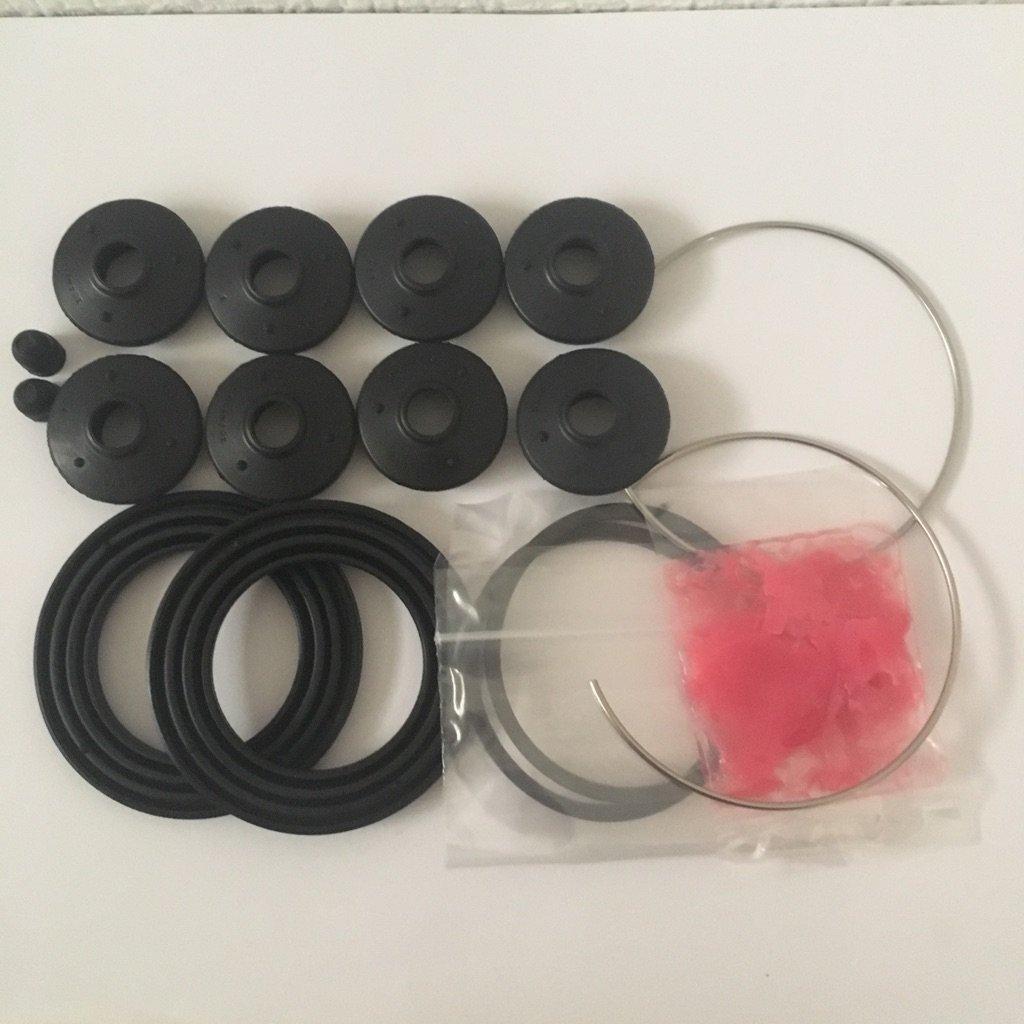 

Комплект сальников суппорта переднего дискового тормоза Jimny JA11C [JA11 / / JA11V] MP-12