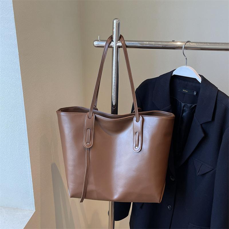 Large capacity bag women's tote bag 2025 new high-end soft leather shoulder large bag popular work commuter bag