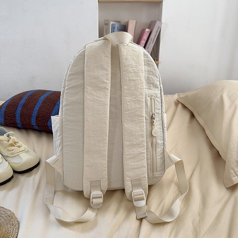 Japanese ins new high-value, fresh, sweet and cute apple backpack, lightweight spring outing backpack for junior high school students