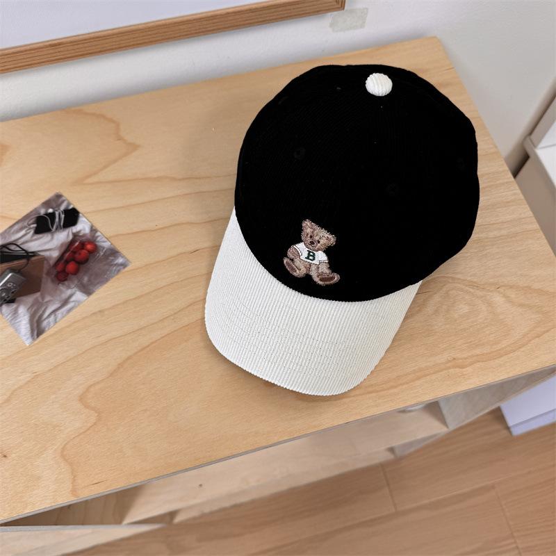 Vintage süßer Bär aufgestickte Cord-Kappe weiblich Frühling und Herbst großer Kopfumfang Farbabstimmung Baseballkappe Schüler Paar