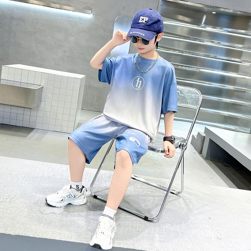 

Летний комплект для мальчиков 2025: Стильная и легкая уличная одежда для детей 140 cm