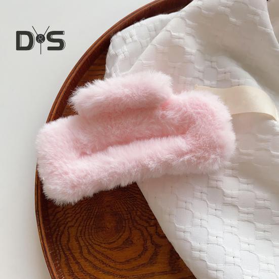 Women Hair Claw Plush Wrap Design Spring Back Head Large Hair Clip Rectangle Shark Hair Clamp Hair Accessory