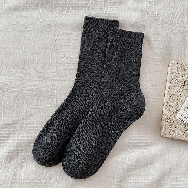 Women's Combed Cotton Mid-Calf Socks: Versatile Boneless Scrunch Style for Autumn/Winter