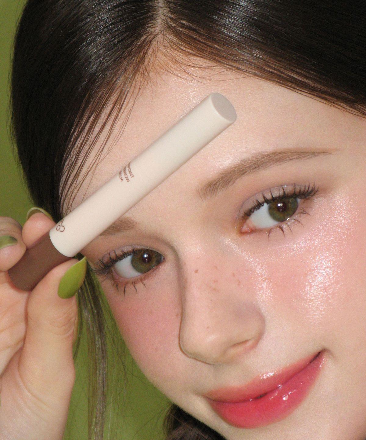 AOU Dense Eyebrow Balm 02 Milk Chocolate
