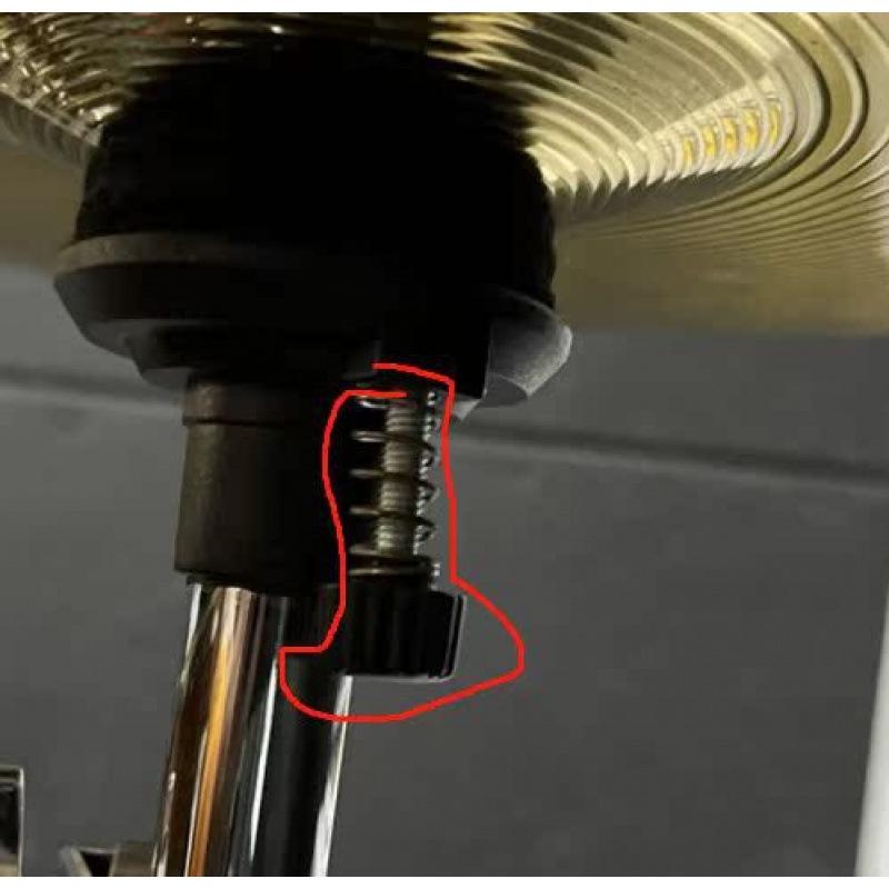 Круглая стойка для бас-барабана и аксессуары: Стойки для том-томов и бас-барабана, Крепления для бас-барабана и напольного барабана