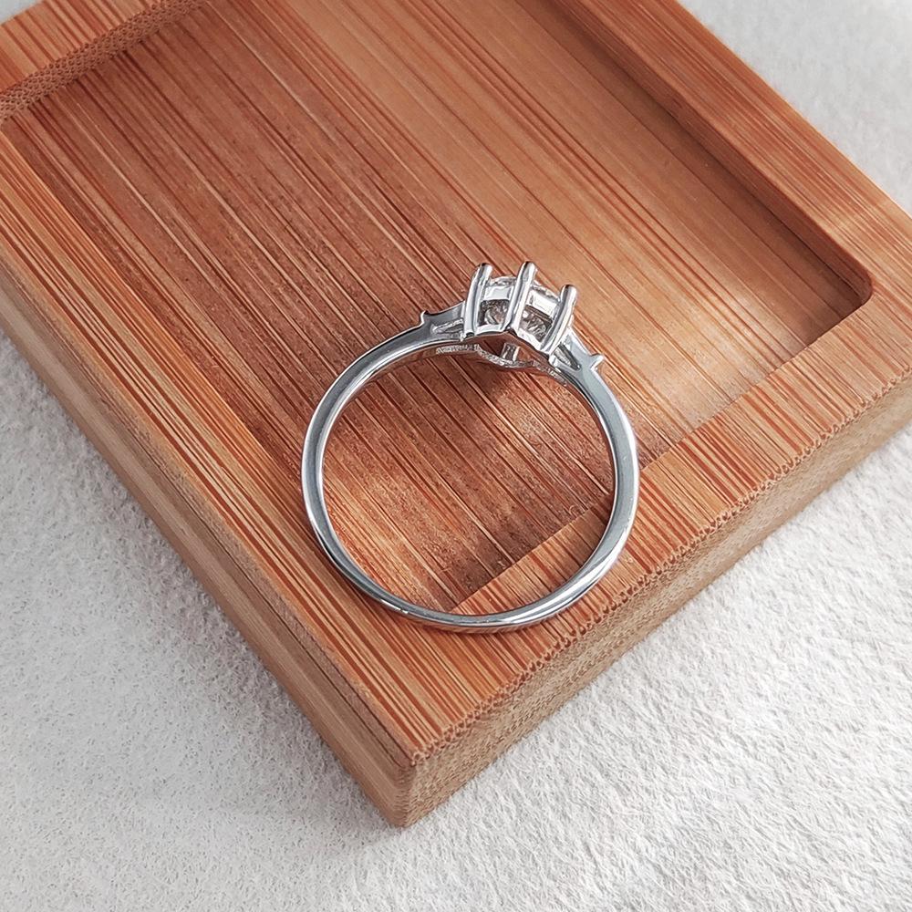 S925 Sterling Silver Elegant Six-Prong Moissanite Ring for Women – High-End Simple Design