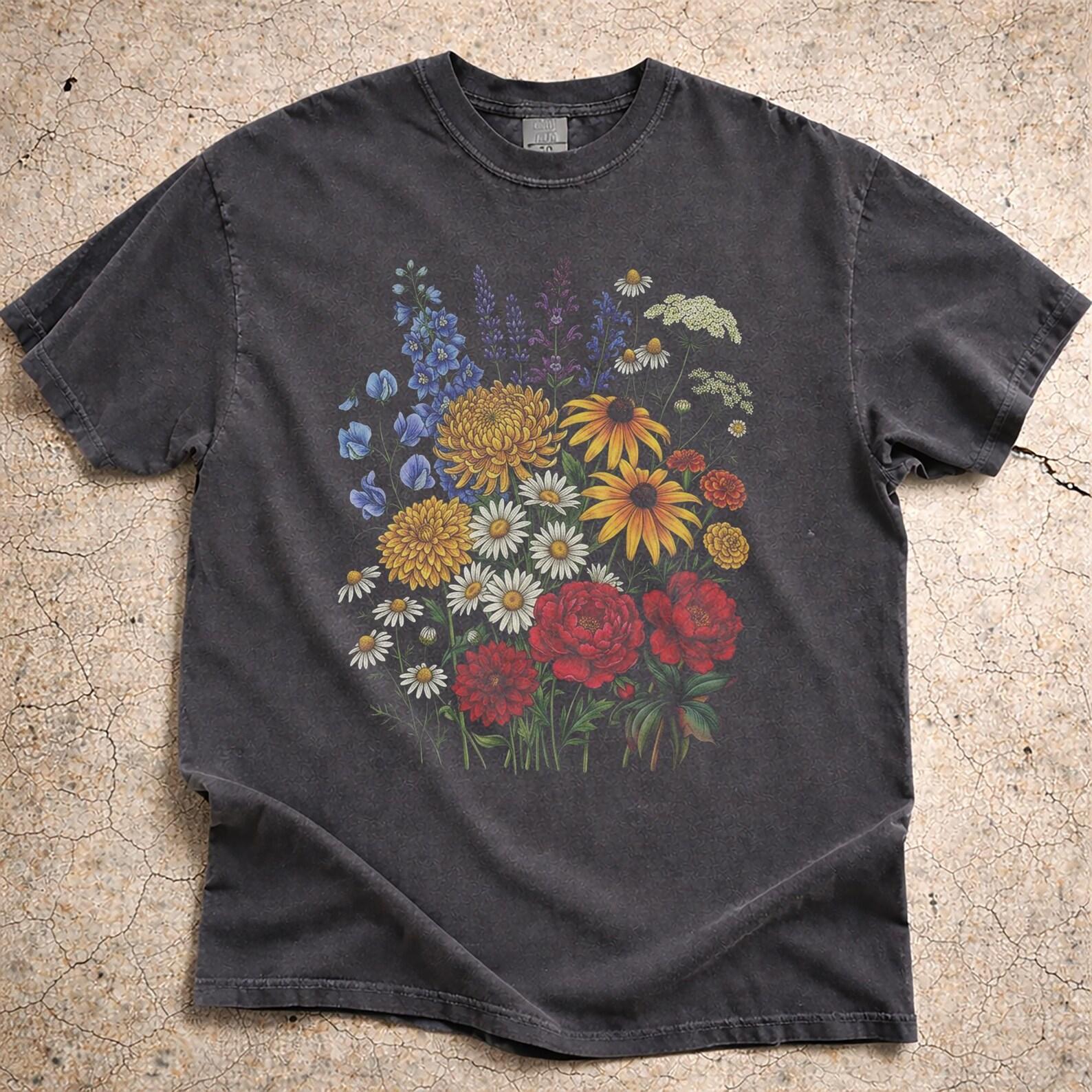 Vintage Botanical Flower T-Shirt, Comfort Colors Wildflower Tee, Boho Nature Lover Shirt 4XL