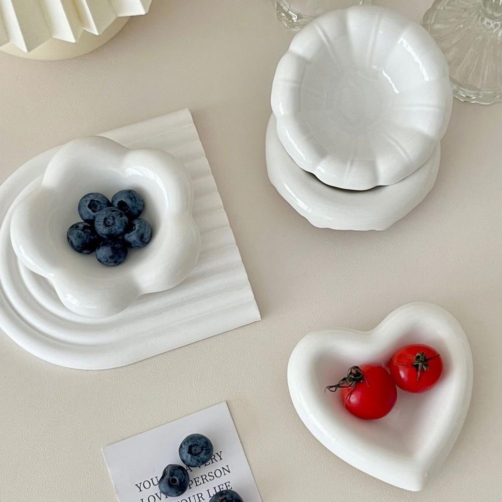 Nordic Flavor Ceramic Sauce Bowl Heart Flowers Shaped Snack Dip Cute Seasoning Plate  Snack Dip