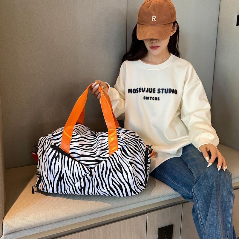 2023 New Women's Travel Bag High Quality Waterproof Nylon Handbag Large Capacity Weekend Travel Luggage Bag for Men