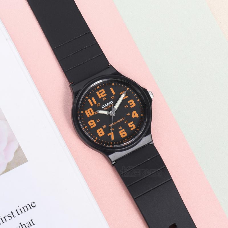 Casio YOUTH Series-Disc Three-pin Fashion Simple Business Joker Neutral Classic Pointer Waterproof Quartz Movement Resin Strap Japanese and MQ-71-4B