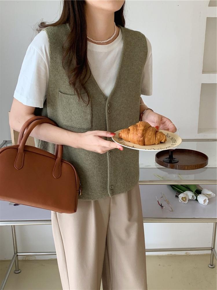 Korean Version Solid Pocket Knitted Vest Cardigan Women's Autumn Winter New Loose Fashion V-neck Sleeveless Sweater Vest