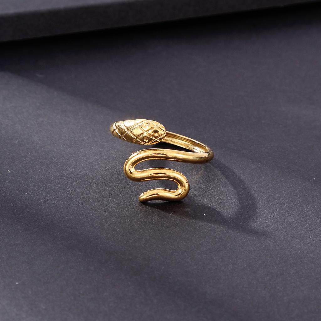 18K Gold-Plated Long Snake-Shaped Titanium Steel Ring Female, Hip-Hop Punk Style Opening Adjustable Ring