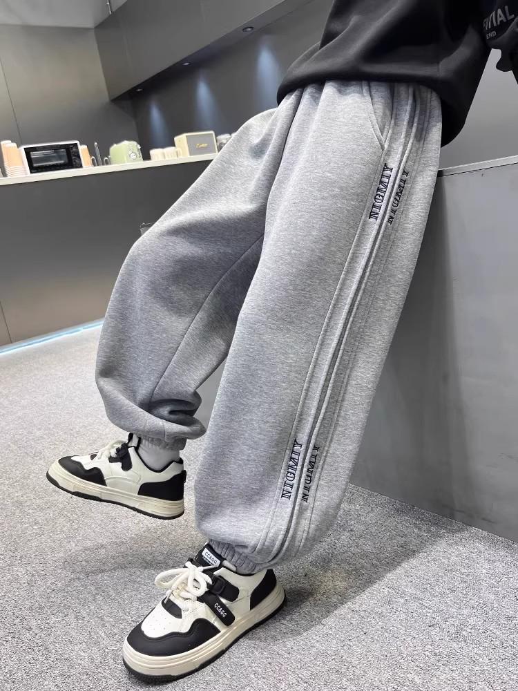 Boys' Fleece-Lined Thick Winter Sports Pants, New 2025 Style, One-Piece Sweatpants for Older Children