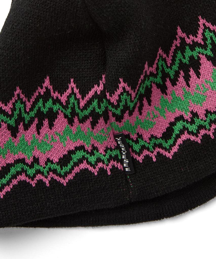 YESEYESEE Sn Pointy Beanie Black
