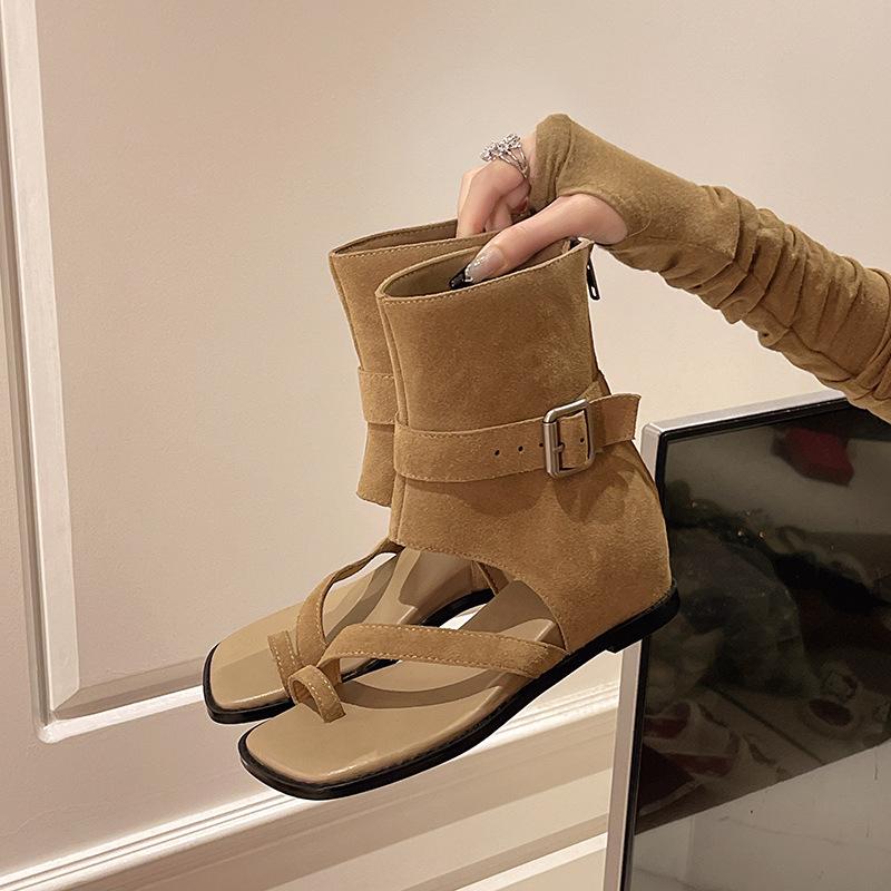 Black fashionable retro square head wedge sandals women's summer wear 2025 new models with skirts, inner height-increasing cool boots