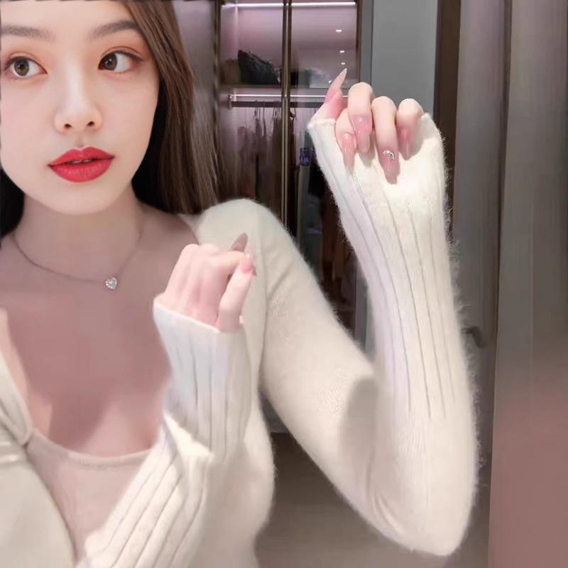 [] Autumn New Beautiful Slim-fit Hip-wrapped Bottom with Long-sleeved Knitted Dress for Children