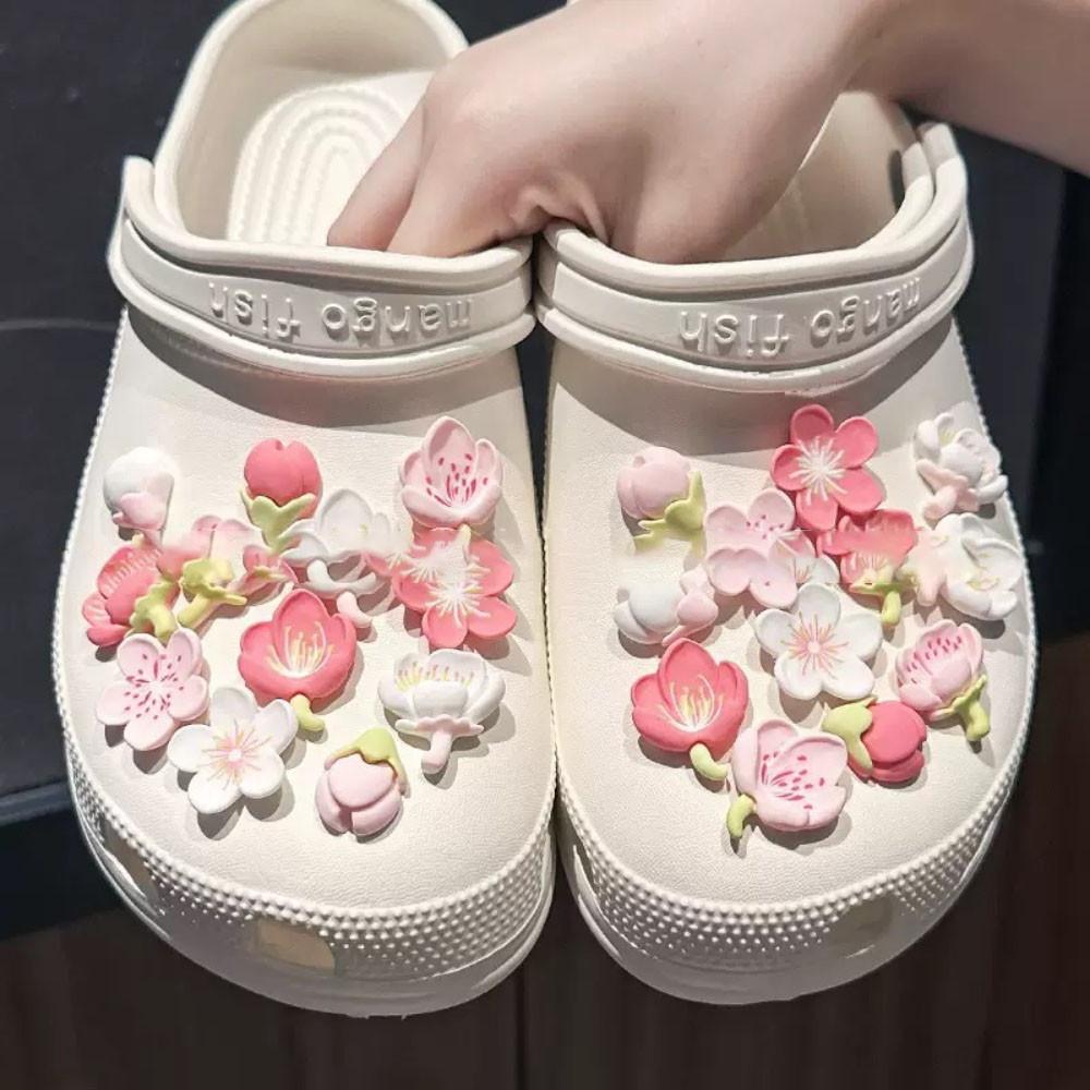 Shoe Charms Purple Flowers Designer DIY Cute Decoration for Clogs Party Accessories Kid Boy Women Girls Gift Ideas