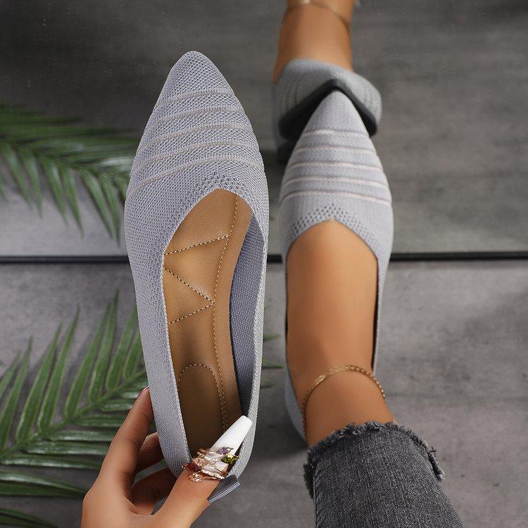 2025 spring and summer new large size flying woven shoes women's flat bottom pointed single shoes women's shallow mouth single shoes foreign trade