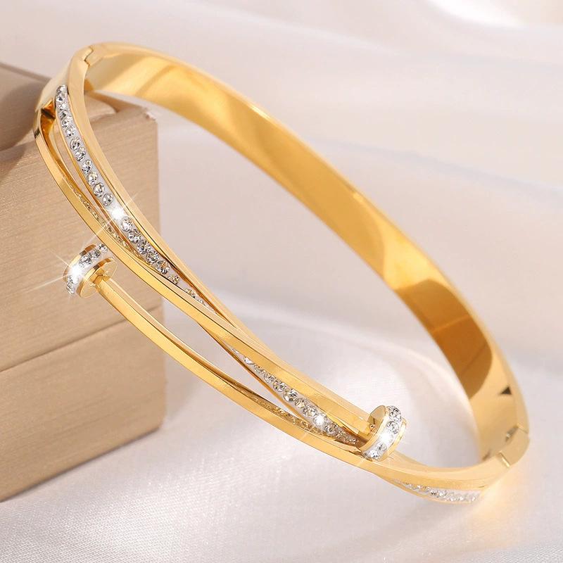 Starry Sky Silver Titanium Steel Bracelet for Women - High-End, Versatile, Full Diamond, Non-Fading Fashion Accessory